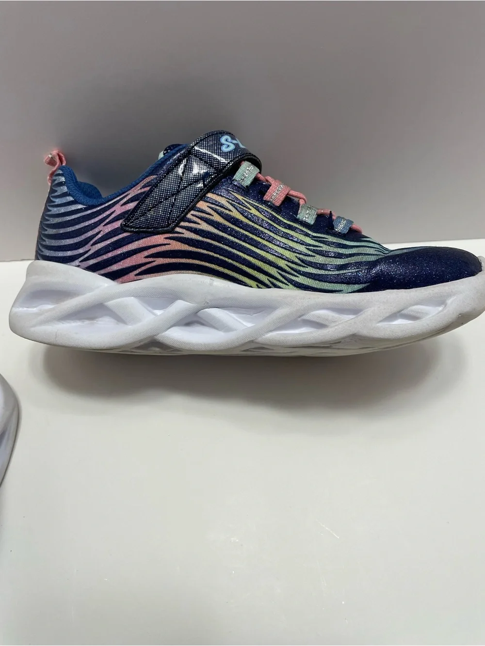 Skechers Kids Light-Up Zebra Wave Sneakers - Navy/Blue/Pink